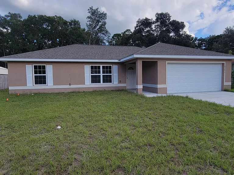 5391 NW 55th Ct — Photo 2