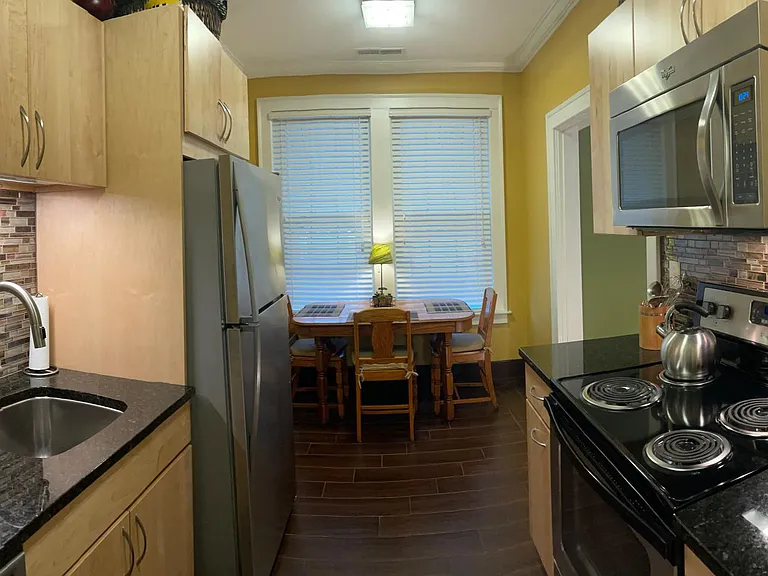 1154 Jefferson St #C — Photo 13