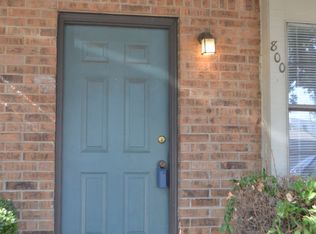 800 W Collins St, Denton, TX 76201