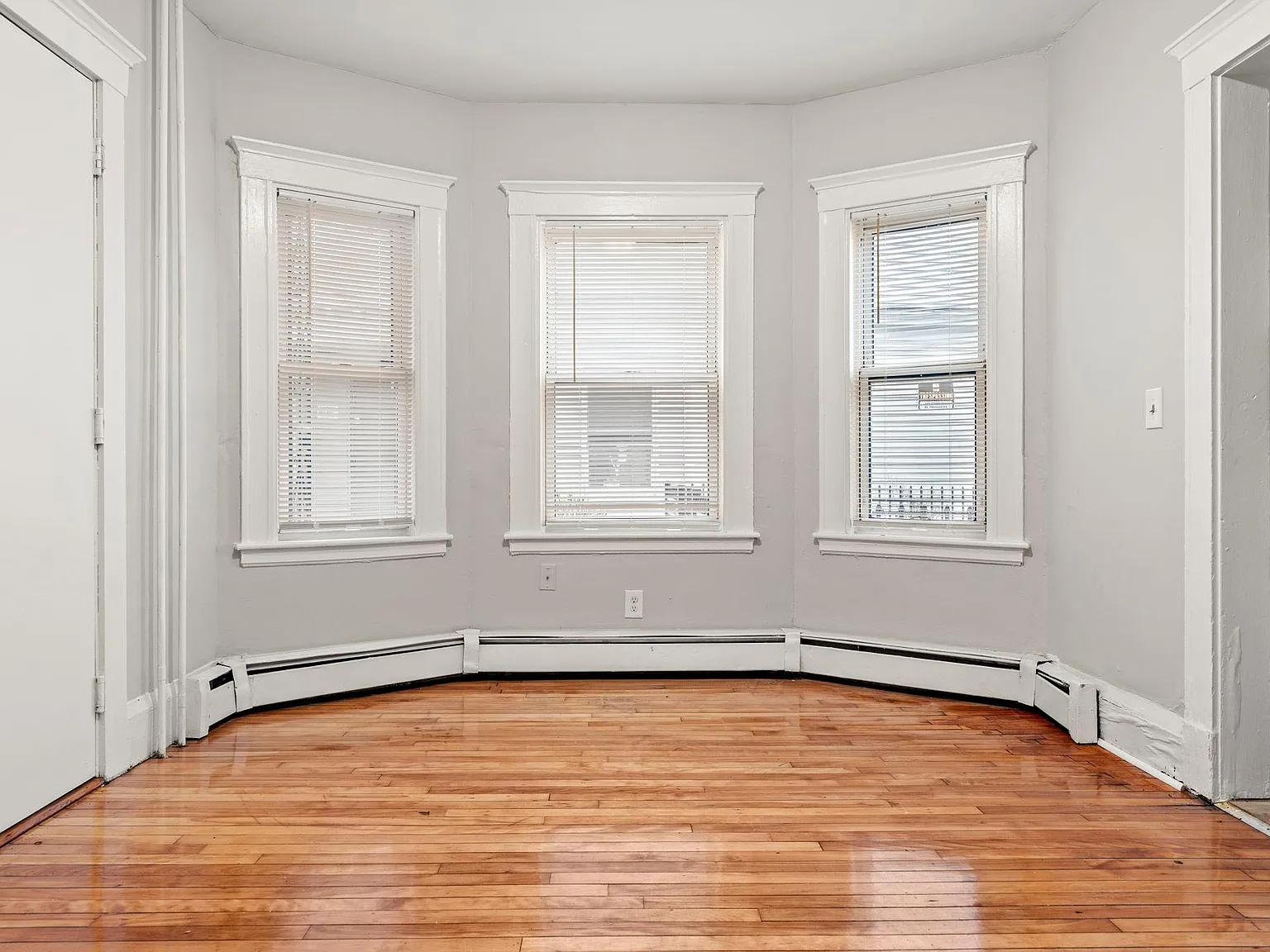 1 bed, 575 sqft, $1,700 — Photo 4