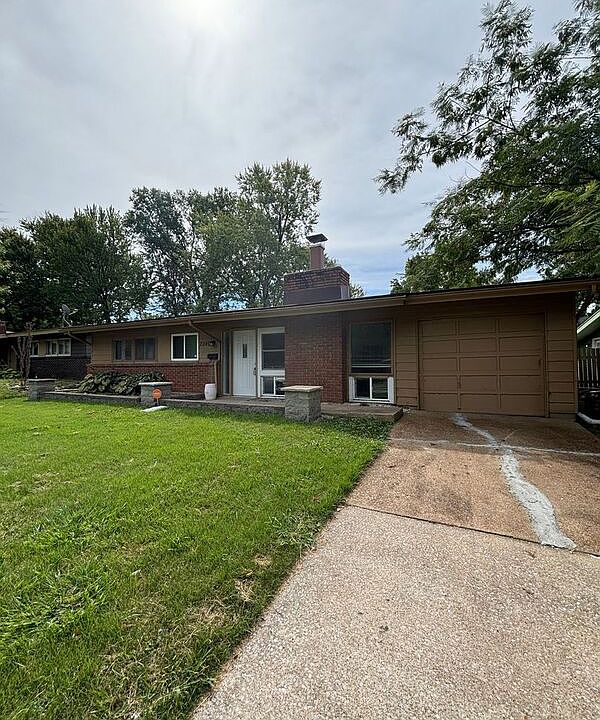 1st image of 2340 Saint Catherine St