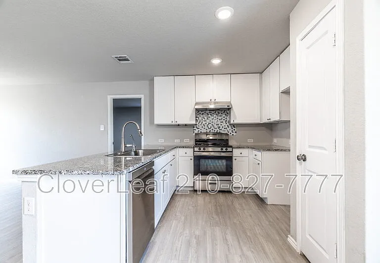 547 Filibusters Trl — Photo 13