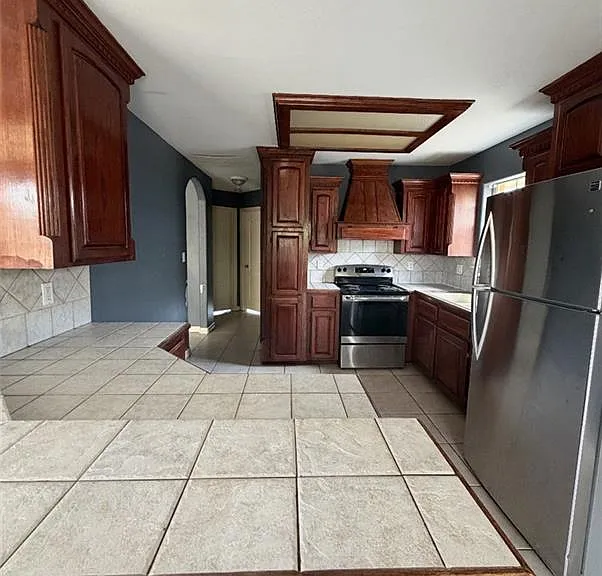 1808 Yellowbrick Rd — Photo 4