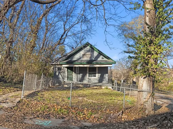 2118 E 49th St, Kansas City, MO 64130