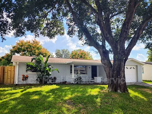 5304 Penguin Dr Photo 1