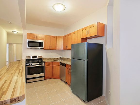 3rd image of 342 Lewis Ave APT 1