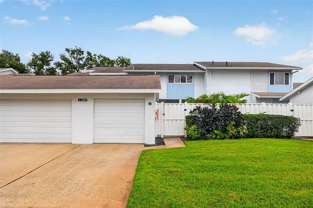 3 bed, 2.5 bath, 1582 sqft, $4,000 — Photo 2