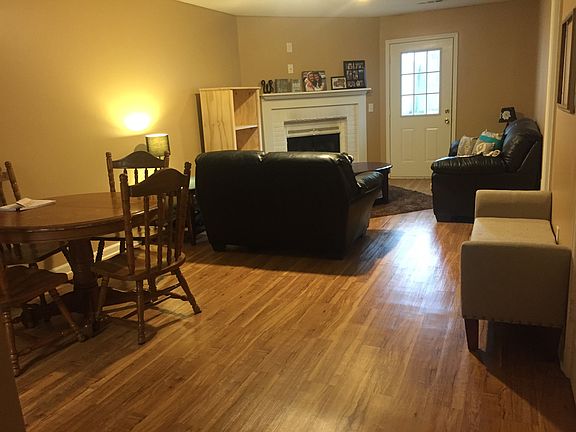 3rd image of 134 Wrenwood Ln