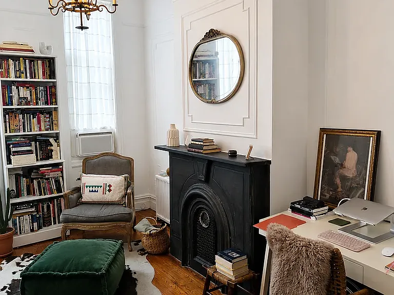 152 Eckford St #1L — Photo 1