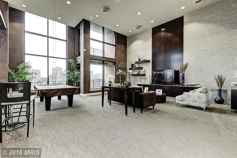2451 Midtown Ave #16 — Photo 5