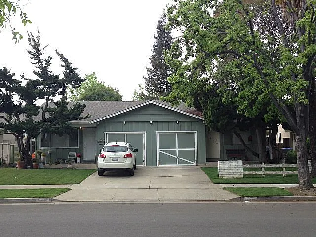 475 Bevans Dr photo 1