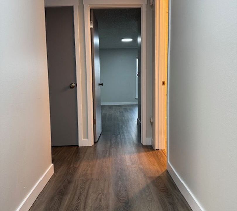 1st image of 1501 California Ave SW APT 206