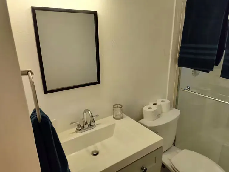 1608 Valleyridge Dr #B — Photo 8