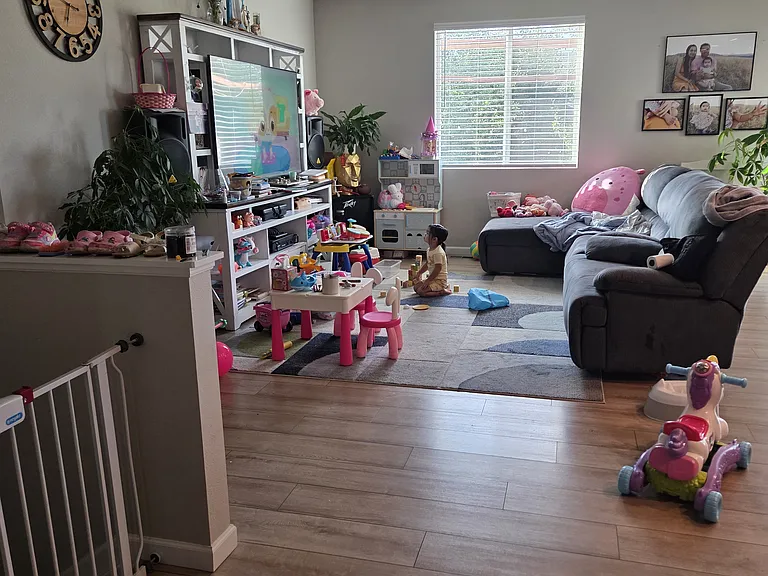 103 Morgan Cir S — Photo 7