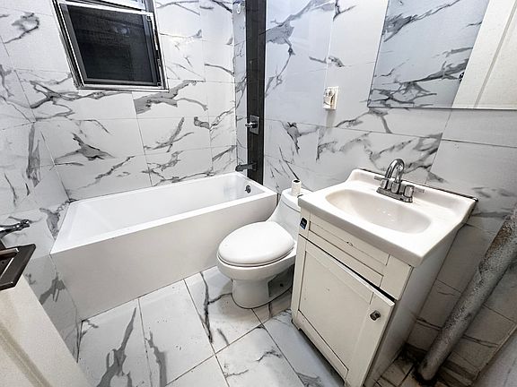 5th image of 96 Highland Ave #101