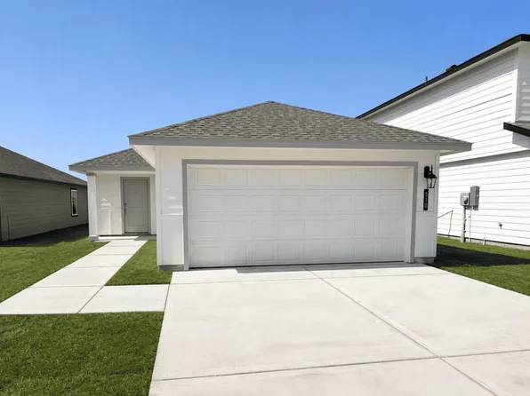 518 Meansville Dr, Odem, TX 78370