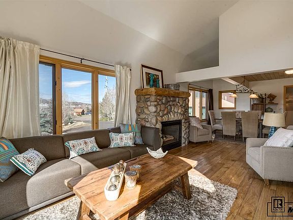 4th image of 443 Storm Mountain Ct