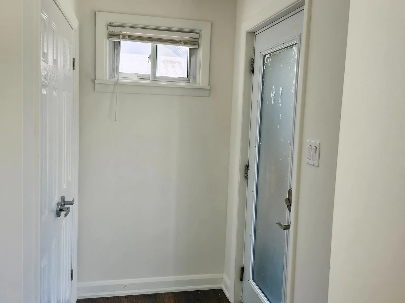 4 bed, $2,900 — Photo 2