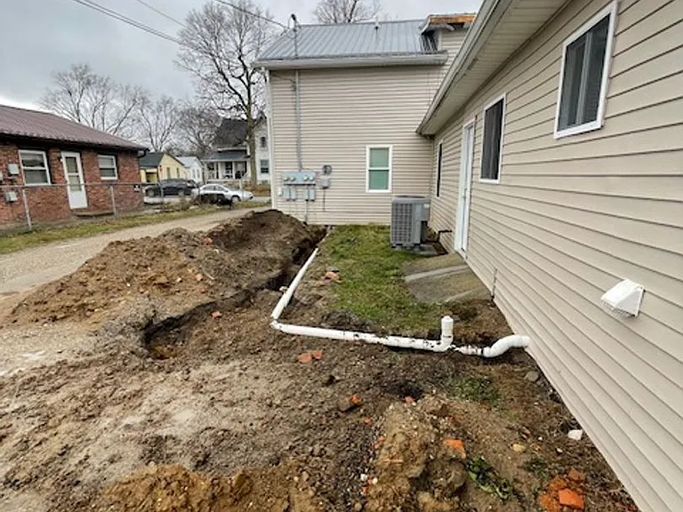503 E College St — Photo 19