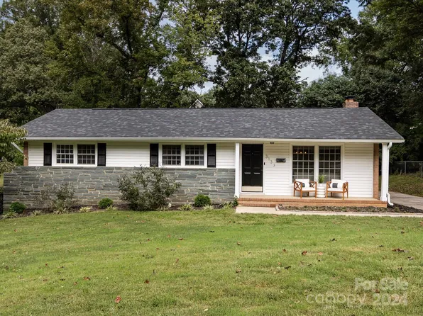 3133 Spring Valley Rd, Charlotte, NC 28210