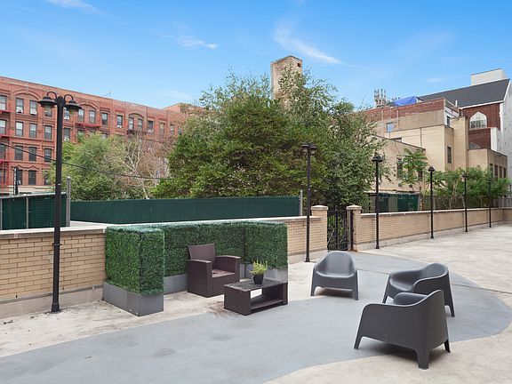 5th image of 279 W 117th St APT 2T