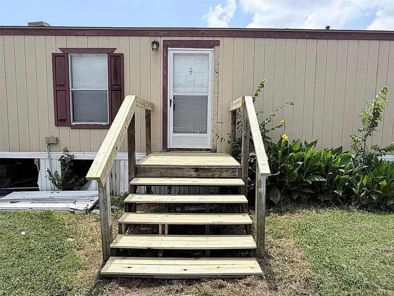 116 Guadalupe St #116 — Photo 1