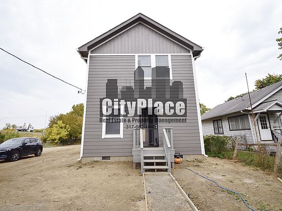2nd image of 1399 Hoefgen St