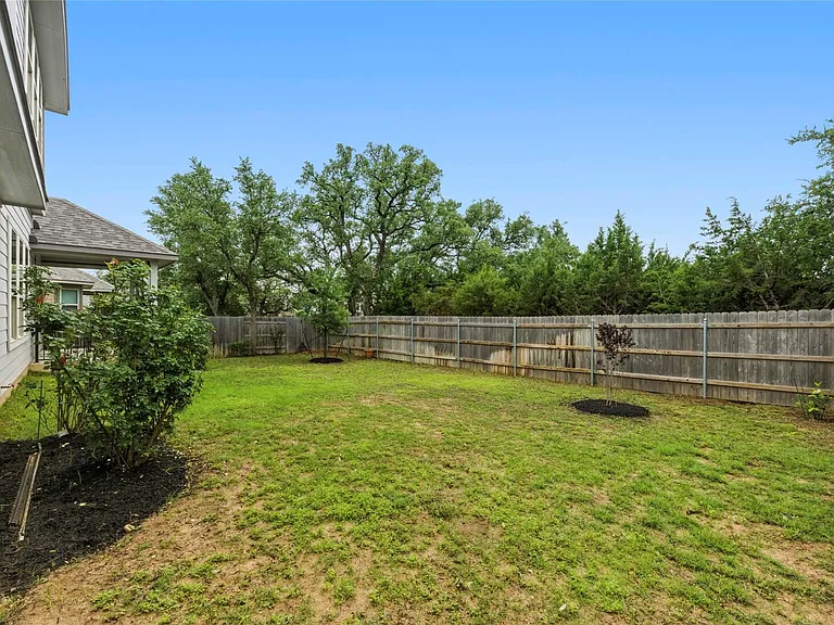 182 Palmillas Dr — Photo 36