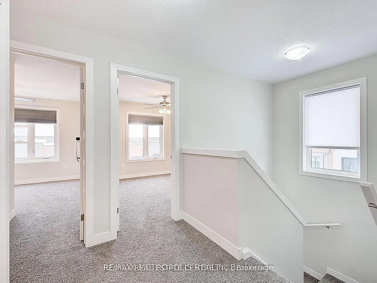 996 West Village Sq — Photo 12