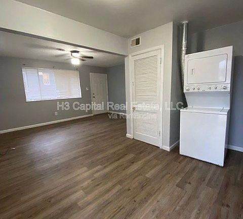 3rd image of 208 W Thomas St