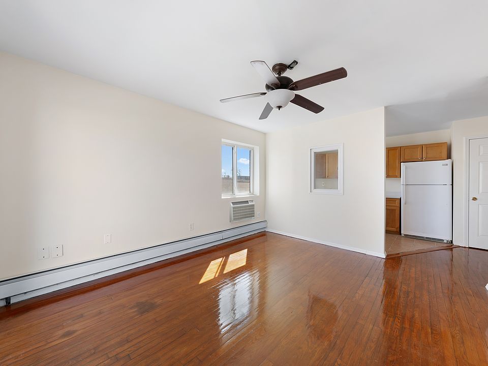 1st image of 103-58 103rd St Floor 3