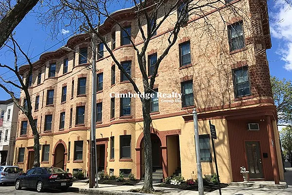 100 Willow St #1T — Photo 11
