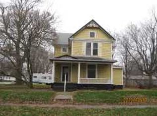 328 E Main St, Arcola, IL 61910