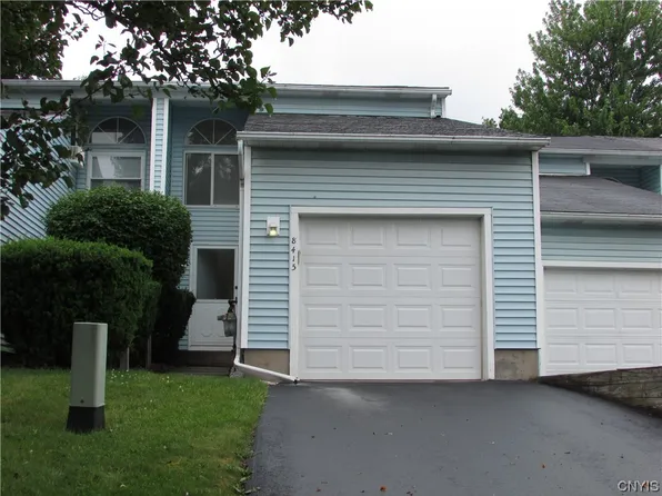 8415 Fathom Dr, Baldwinsville, NY 13027