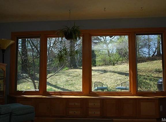 4th image of 16 Carter Ct