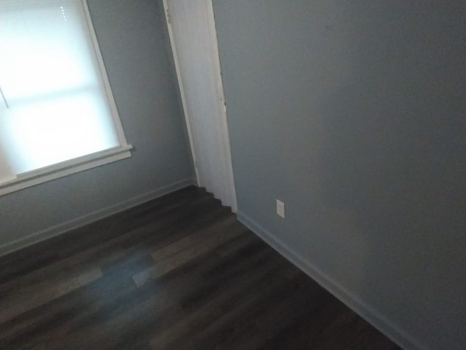 1st image of 311 N Federal Hwy APT 7