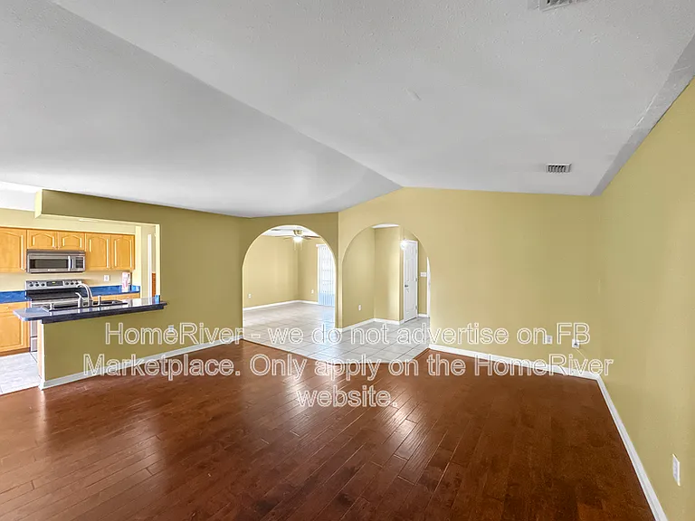 2194 Rio De Janeiro Ave — Photo 6