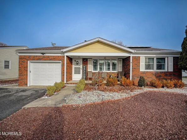 1 Easton Road, Toms River, NJ 08757