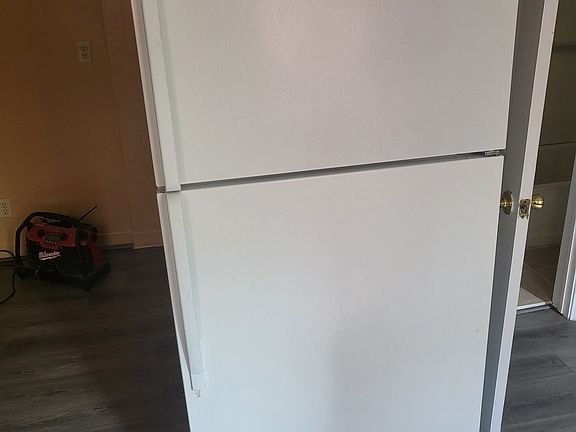 3rd image of 3 Putnam Hts #2E