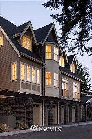 1st image of 1336 Bellevue Way SE #6