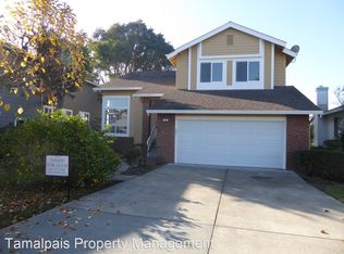 58 Del Oro Lagoon, Novato, CA