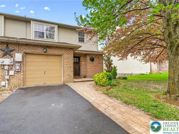 50 Olde Penn Dr, Easton, PA 18045