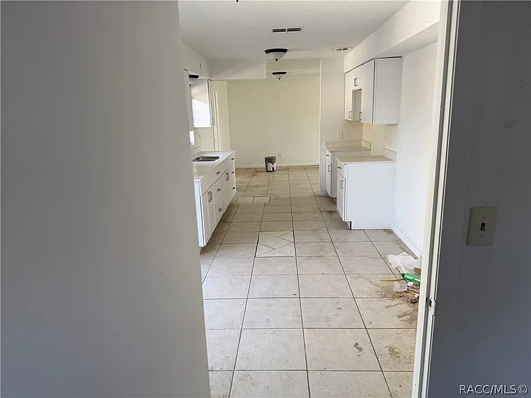 229 W Casurina Pl — Photo 6