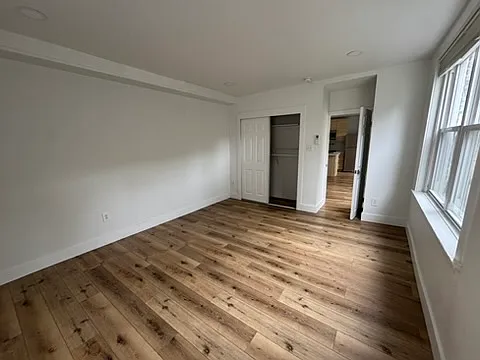 332 Lombard St #3R — Photo 11