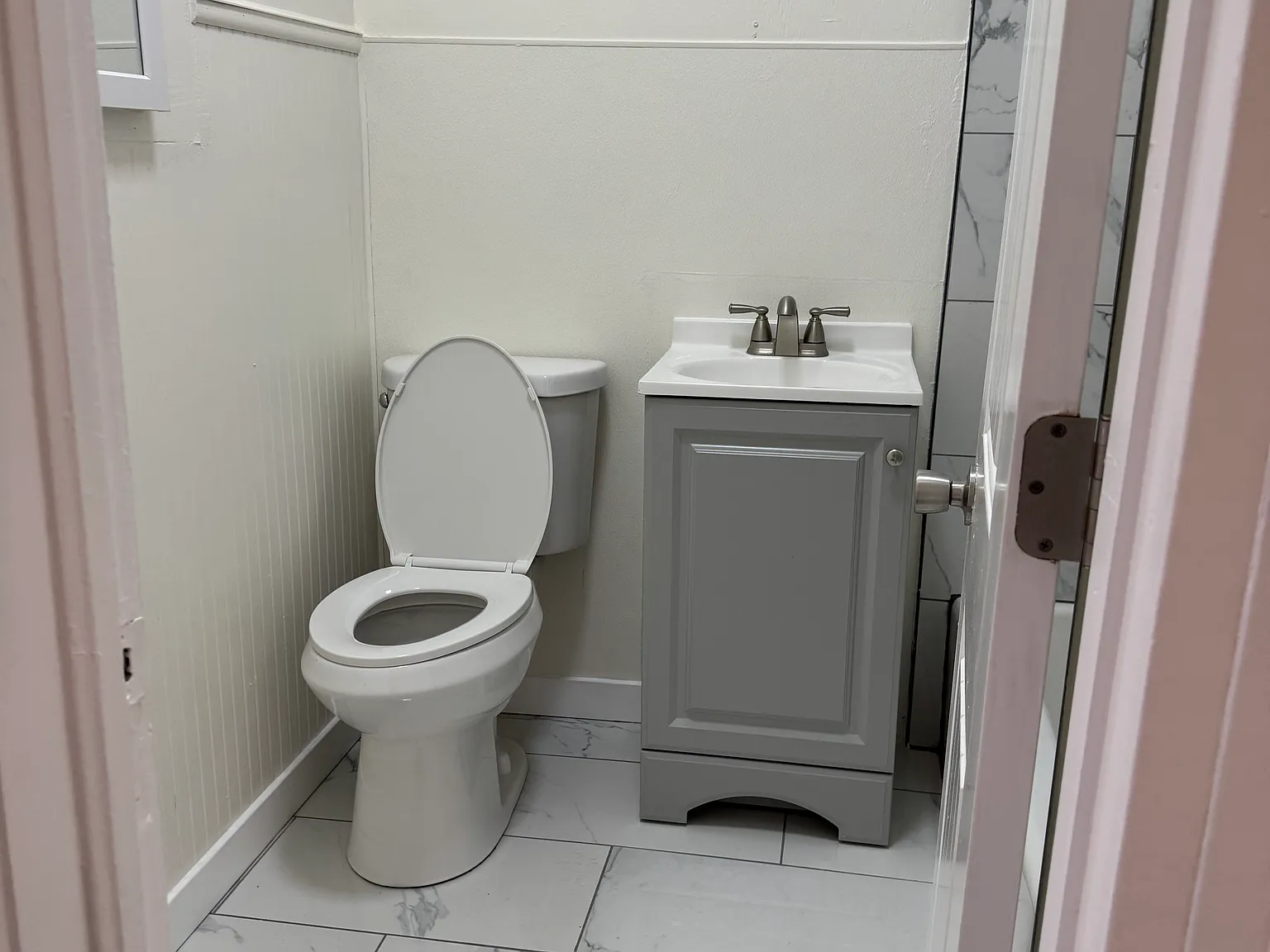 1 bed, 985 sqft, $725 — Photo 2