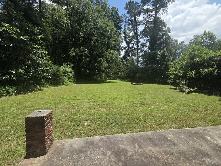 3224 Wesley Chapel Rd — Photo 15