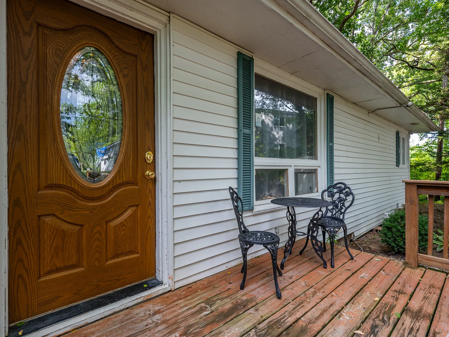 2 bed, 1300 sqft, $1,600 — Photo 3
