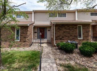 3554 56th Street Pl, Moline, IL 61265