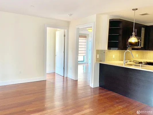 Rented by Oxford Property Group | media 10