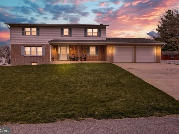 380 Halsey Dr, Orwigsburg, PA 17961